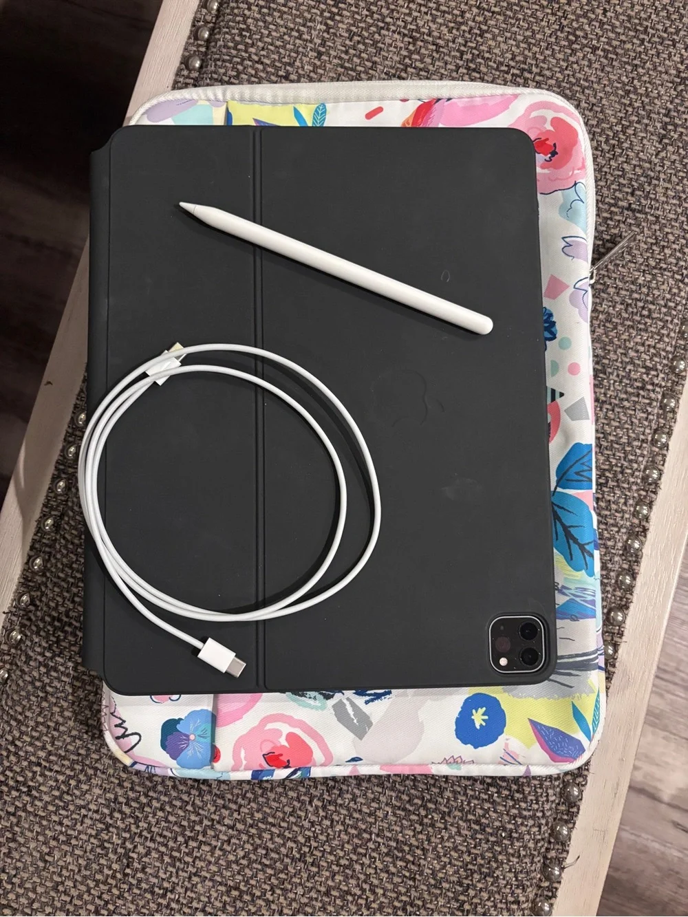 Apple iPad with Black Folio Cover, White Apple Pencil and Cable
